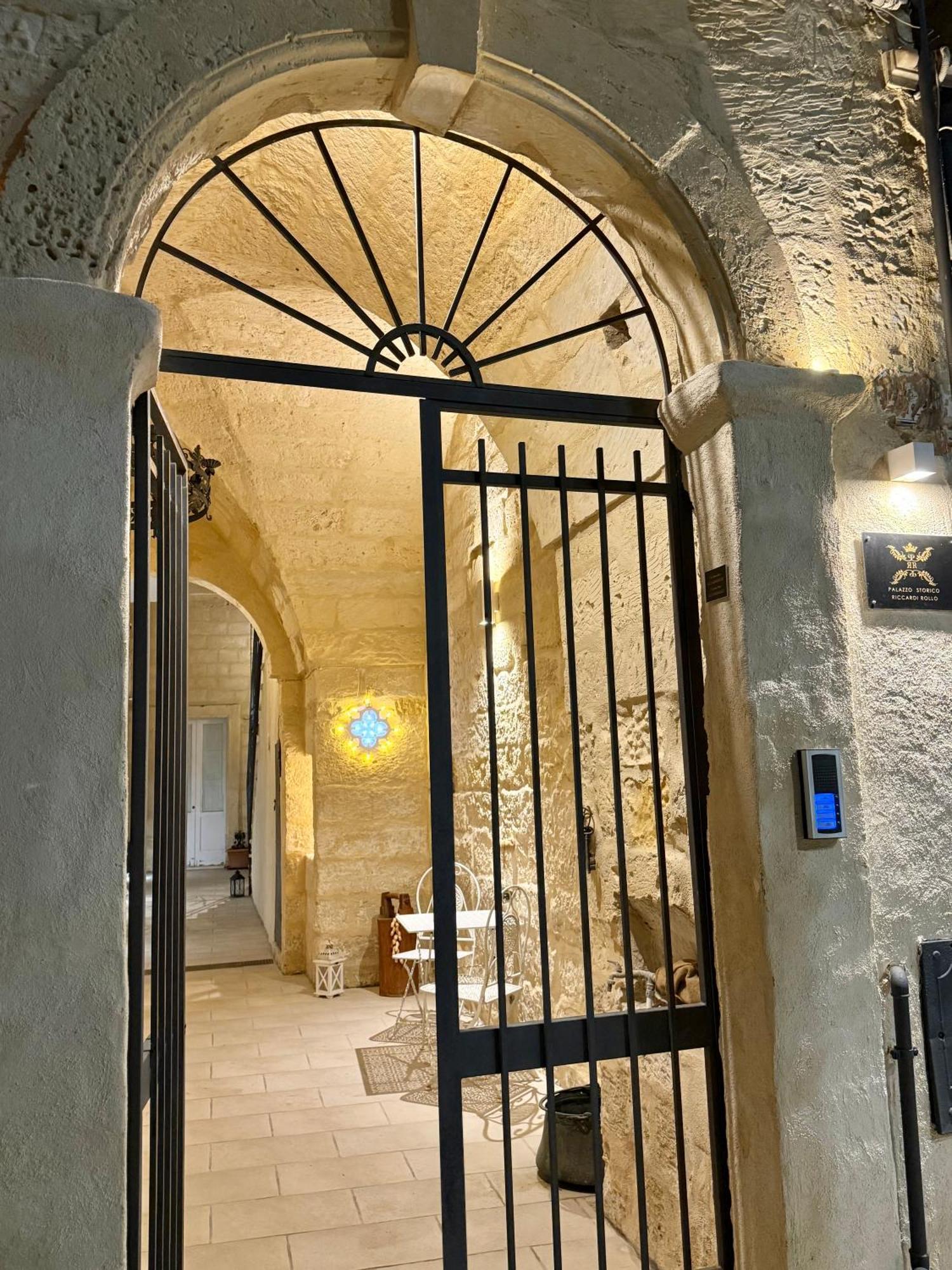 Palazzo Storico Riccardi Rollo Appartement San Cesario di Lecce Buitenkant foto